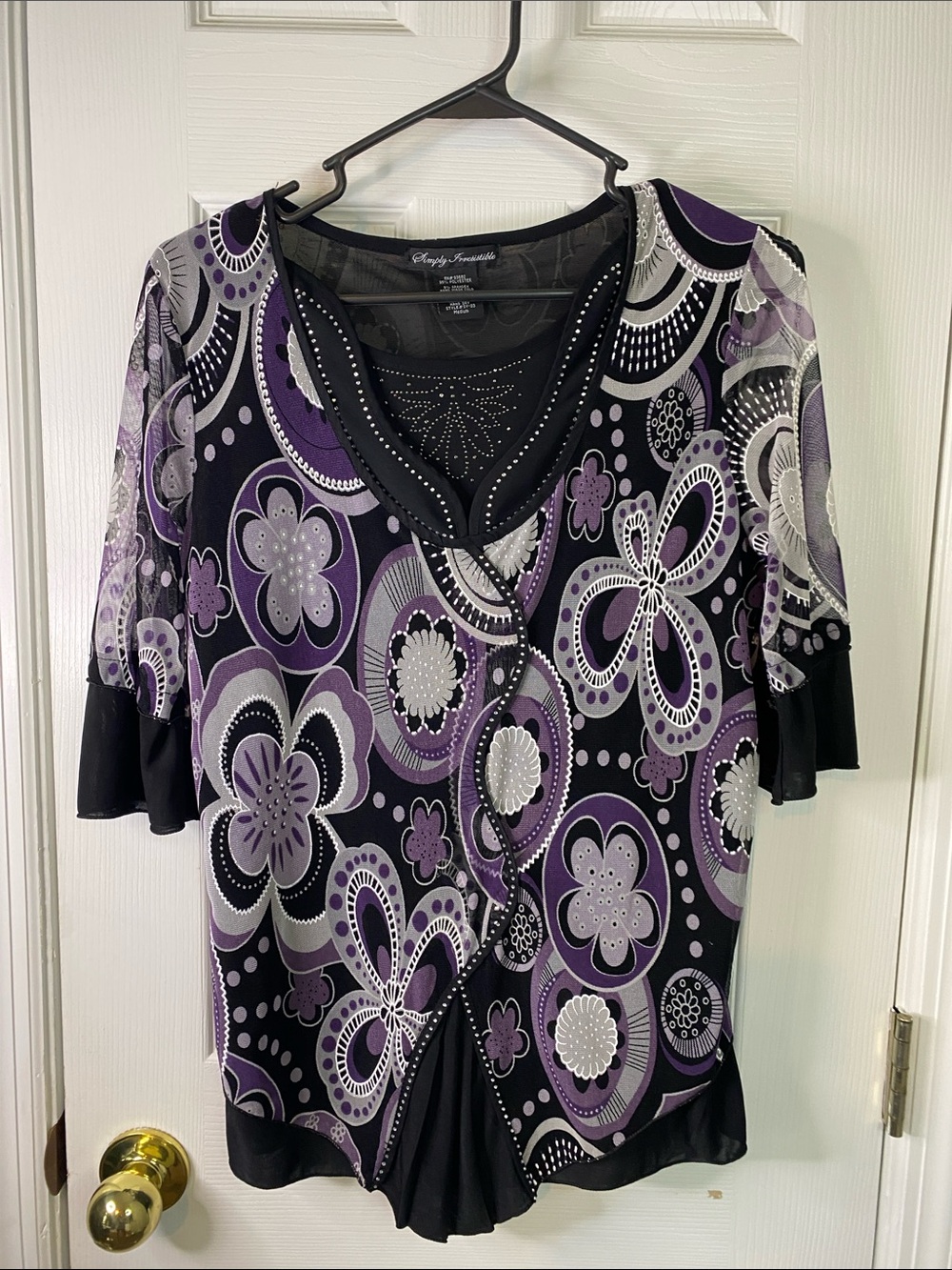 Simply Irresistible Purple, Black and White Floral V-Neck Blouse Size 12.